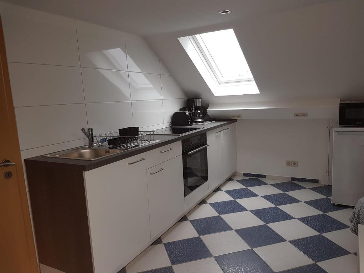 Ruhige Gemuetliche Ferienwohnung In Karlsruhe Daxlanden Fuer Monteure, Pendler, Geschaefsreisen, Wochenendreisen Εξωτερικό φωτογραφία