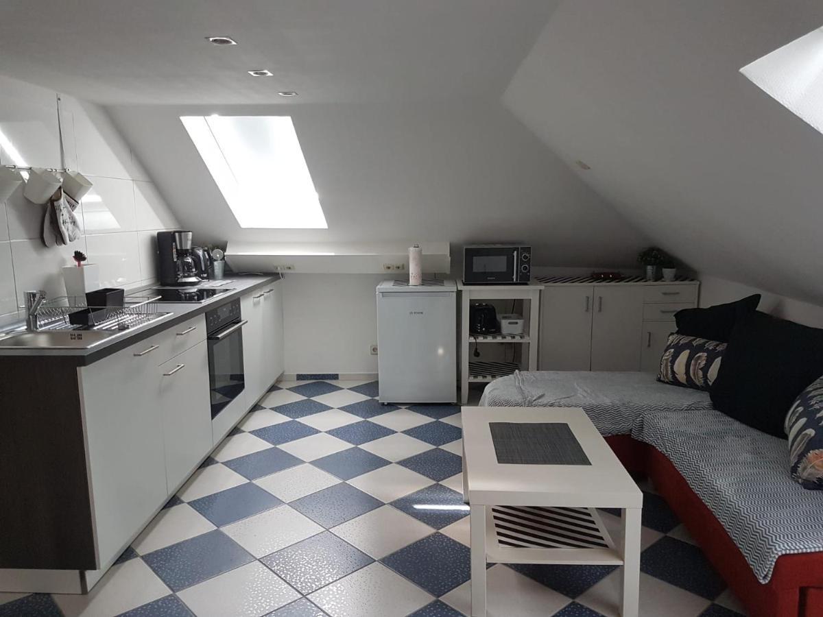 Ruhige Gemuetliche Ferienwohnung In Karlsruhe Daxlanden Fuer Monteure, Pendler, Geschaefsreisen, Wochenendreisen Εξωτερικό φωτογραφία