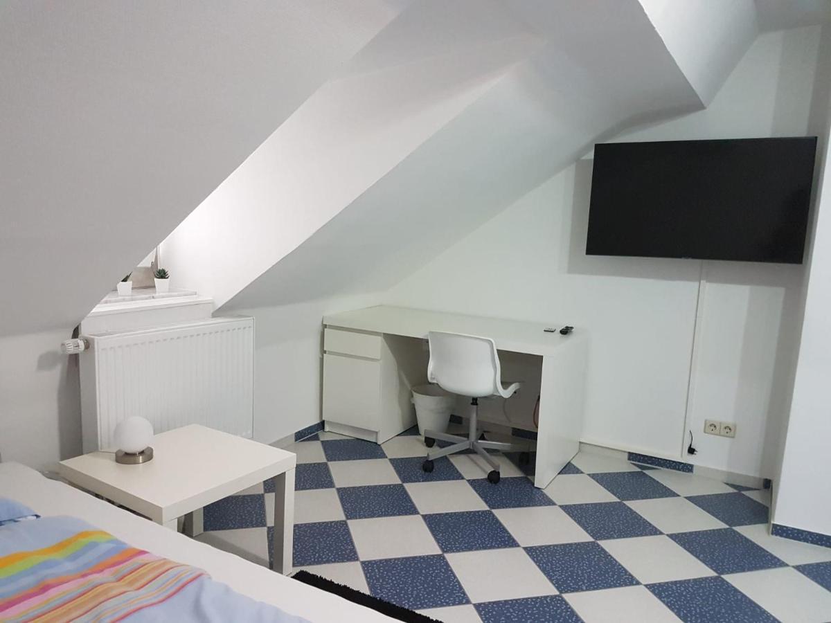 Ruhige Gemuetliche Ferienwohnung In Karlsruhe Daxlanden Fuer Monteure, Pendler, Geschaefsreisen, Wochenendreisen Εξωτερικό φωτογραφία