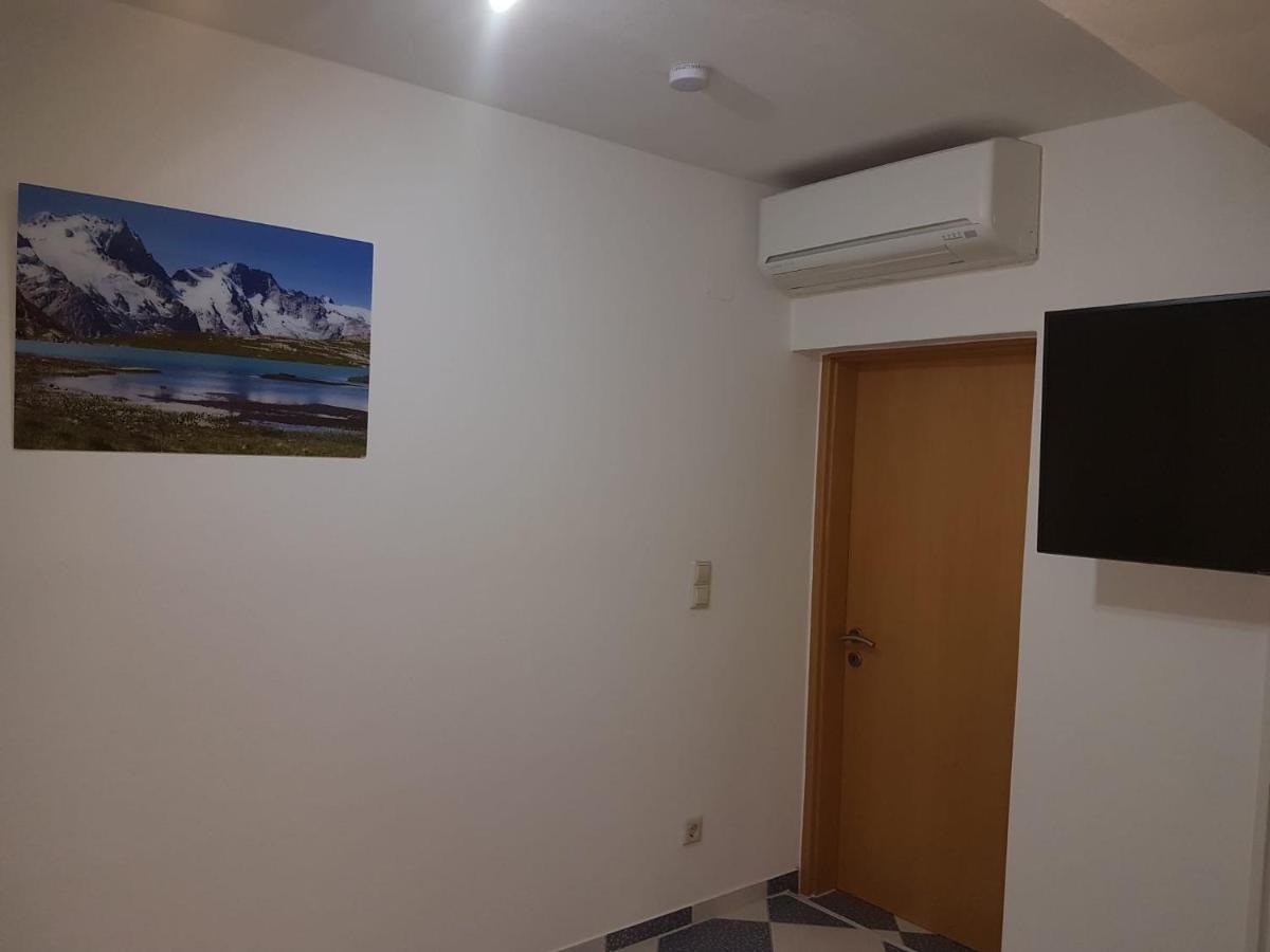 Ruhige Gemuetliche Ferienwohnung In Karlsruhe Daxlanden Fuer Monteure, Pendler, Geschaefsreisen, Wochenendreisen Εξωτερικό φωτογραφία